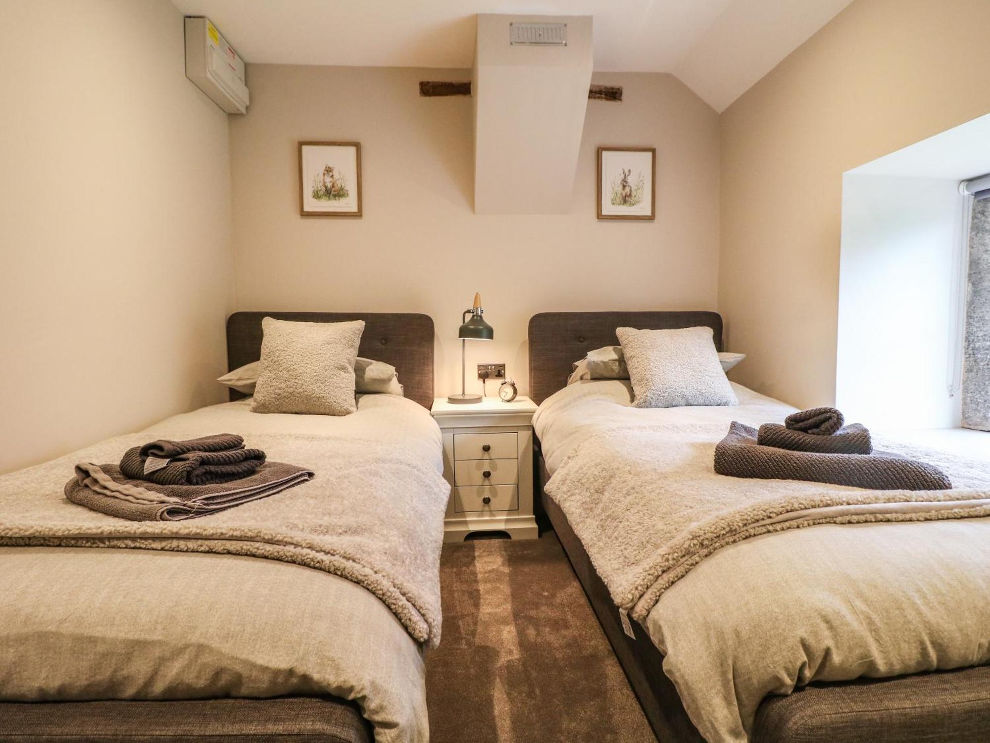 Dale End Farm Cottage เบคเวลล์ ภายนอก รูปภาพ
